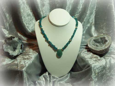 Apatite Chip Gemstone Beaded Necklace with Faceted Teardrop Amazonite